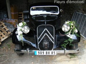 voiture mariage fleurs d'émotion